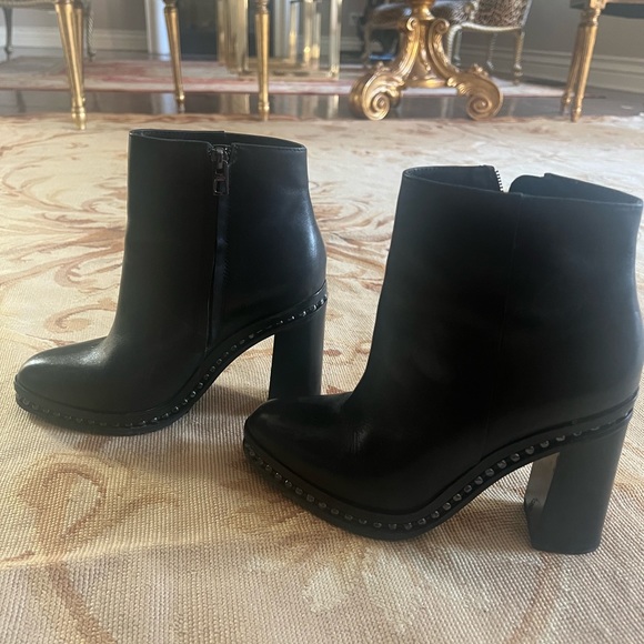 Original Mulberry brown/tan leather ladies ankle boots.Original genuine Coach - Picture 8 of 9